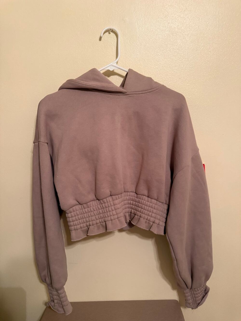 Manière De Voir Women’s Cropped Hoodie Taupe Beige Smocked Ruffle Hem sm med